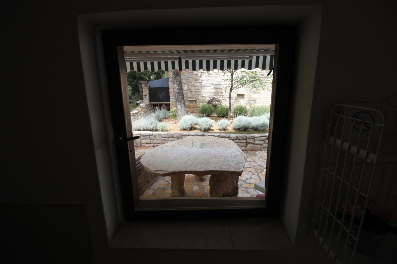Stone House Skrivena Villa Pridraga Eksteriør bilde